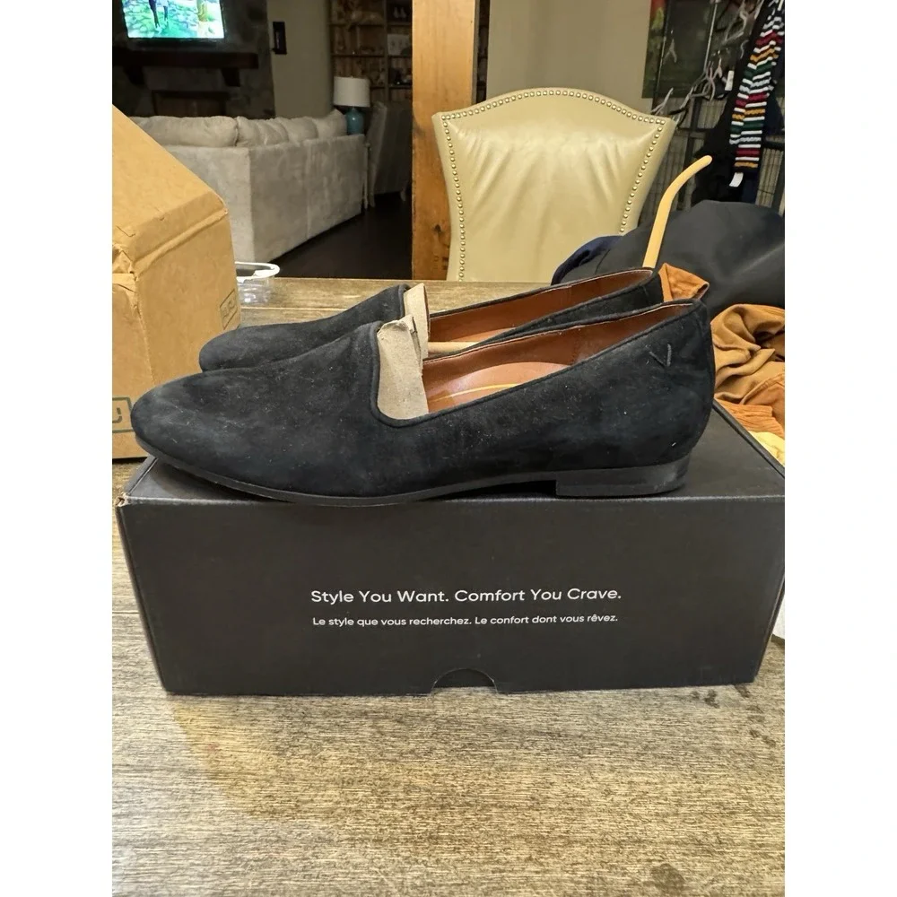 Vionic Willa‎ Women Slip-on Flat Black Velvet Suede Shoes Size 6 Ballet Loafer